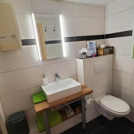 Ideenreich アパート バート・ノイェンアール・アールヴァイラー